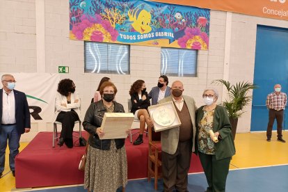 El matrimonio Pérez Vargas recibió numerosos obsequios.