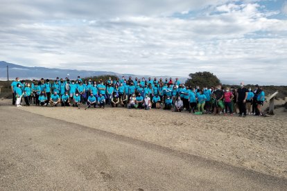 Los más de 150 participantes en la iniciativa.