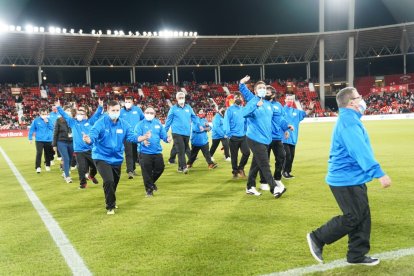 Un equipo grade, muy grande.