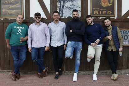 Cueveños en la feria de su patrón