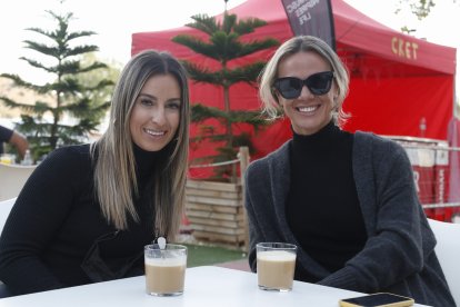 Alicia y Esperanza vuelven de Madrid por la Feria de su localidad