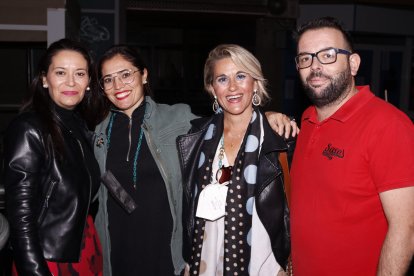Amigos en las fiestas de Cuevas del Almanzora