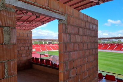 Vistas impresionantes del Estadio Mediterráneo.