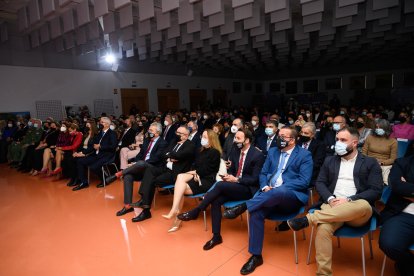 El centro cultural de Huércal de Almería reunió a cientos de almerienses para celebrar el día grande del Andarax.