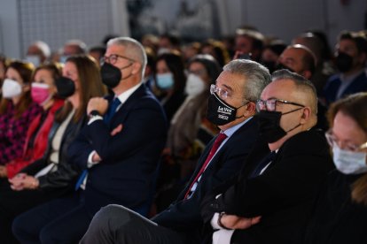 El centro cultural de Huércal de Almería reunió a cientos de almerienses para celebrar el día grande del Andarax.