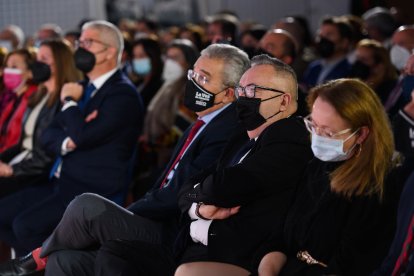El centro cultural de Huércal de Almería reunió a cientos de almerienses para celebrar el día grande del Andarax.