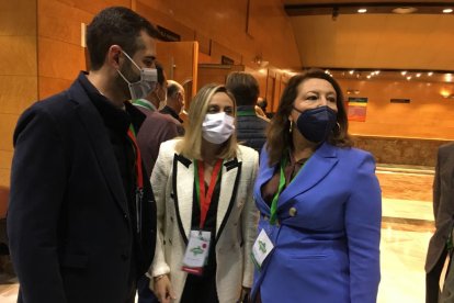 Ramón Fernández-Pacheco, Marifrán Carazo y Carmen Crespo.