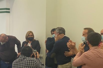 Felicitaciones para el nuevo secretario general del PSOE de Almería.