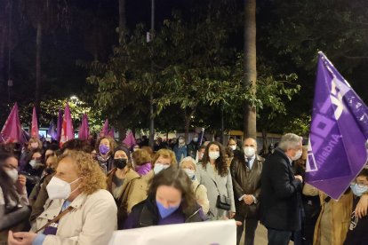 Manifestación de la Plataforma de Acción Feministas de Almería en su recorrido.