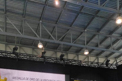 El periodista y editor José Luis Martínez recibe la Medalla de Oro de la Provincia 2021.