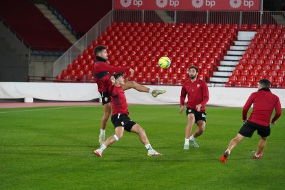 Entrenamiento a puerta cerrada.