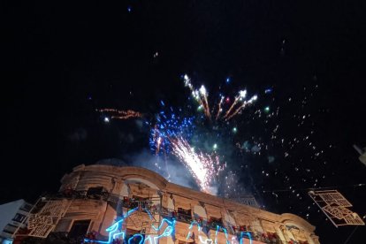 Música y fuegos en la Puerta de Purchena para recibir la Navidad.