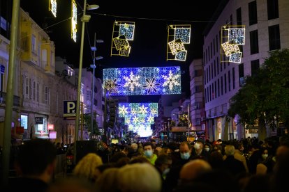 Iluminación en Obispo Orberá.