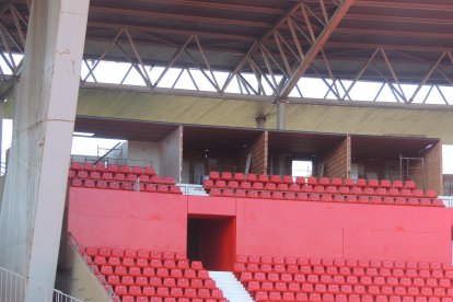 Cerrando los techos para seguir con la instalación.