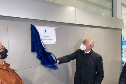 Inauguración del Edificio Polivalente en el Puerto de Roquetas de Mar.