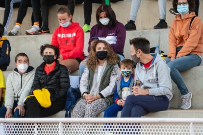 El publico no pierde detalle de la carrera