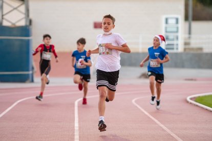 La octava edición de la carrera de Navidad fue todo un éxito