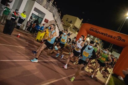 El ganador Zouhair El Janati a la cabeza de la carrera