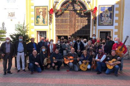 Imagen de familia de la celebración del Encuentro de Cuadrillas en el municipio