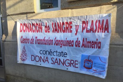 Cartel anunciador de la donación.