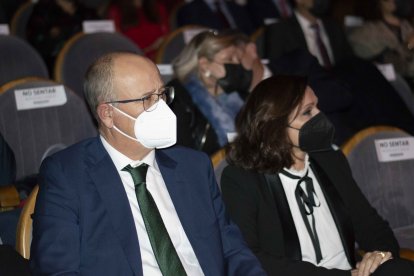 Miguel Pérez Director comercial Coprohnijar y María Barragan.