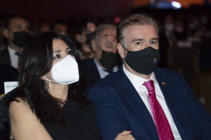 Francisco Giménez y su señora, en la gala.