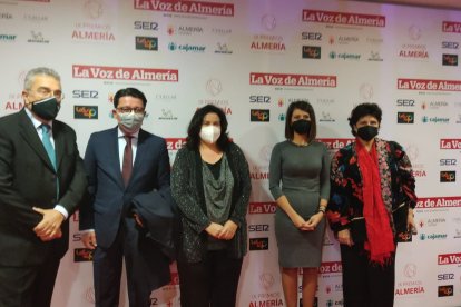 Juan Fernández, Manuel Guzmán, Matilde Díaz, Ángeles Martínez y Carmen Navarro.