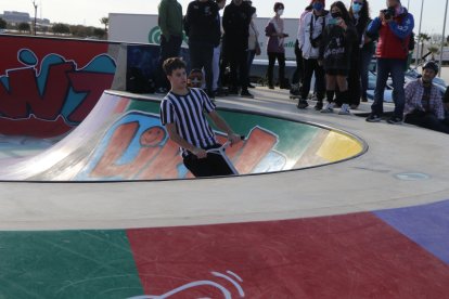 La pista se ubica entre las calles Arquitecto José Miguel Pérez de Arenaza y la Cepa.