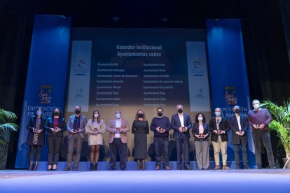 Agradecimientos a municipios sede.