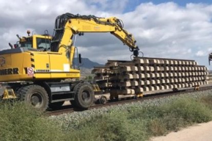 Maquinaria entre Totana y Lorca.