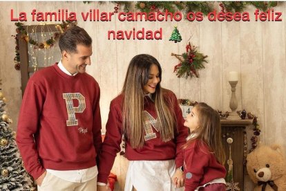 Bonita imagen de Juan Villar con su familia.