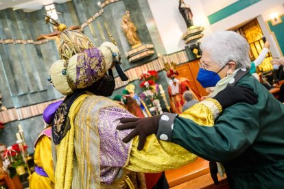 Llevando su magia y su ilusión al Hospital Universitario Torrecárdenas y a la Residencia Santa Teresa Jornet en la capital.