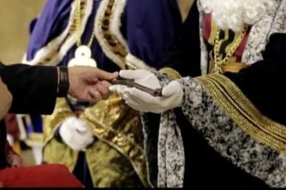 Encuentro de los Reyes Magos con las autoridades de Vera, que le hicieron entrega a Sus Majestades de la llave de la ciudad para dejar los regalos en cada casa.
