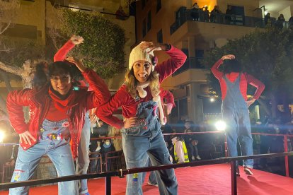 La Cabalgata de los Reyes Magos por las calles de Roquetas de Mar.