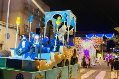 Imagen de la visita de Sus Majestades a Benahadux.