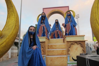 Numeras jóvenes y niñas participaron en la cabalgata de Vera.