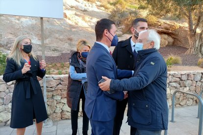 Ayuntamiento, Subdelegación del Gobierno y Diputación reciben también a los consejeros andaluces.