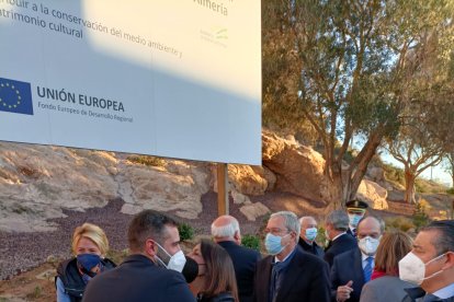 Ramón Fernández-Pacheco saluda a Marta Bosquet.