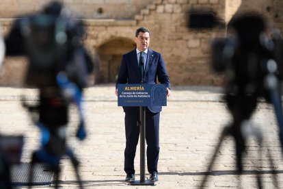 Juanma Moreno, presidente de la Junta, durante su intervención.