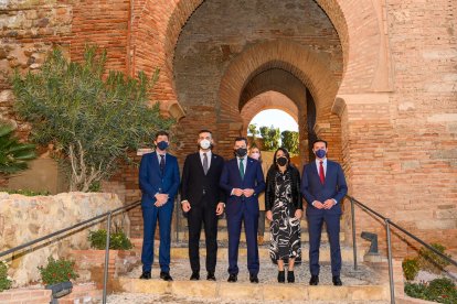 Juan Marín, Ramón Fernández-Pacheco, Juanma Moreno, Marta Bosquet y Javier A. García.