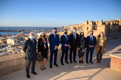 Manuel de la Fuente, Patricia del Pozo, Juan Marín, Juanma Moreno, Ramón Fernández-Pacheco, Marta Bosquet, Javier A. García y Maribel Sánchez.