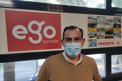 En su despacho en Ego Sport Center.