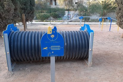 Interior del parque canino de la Urba.