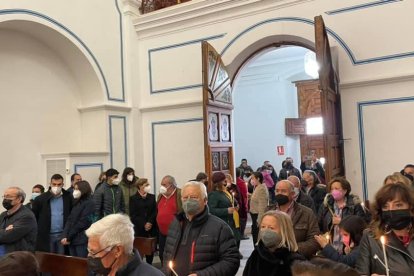 El Santuario del Saliente amaneció muy concurrido el domingo para celebrar la luminosa fiesta de la Candelaria.