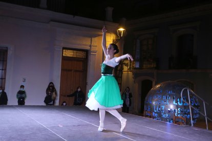 Vals Gisell con Mar Gutiérrez.