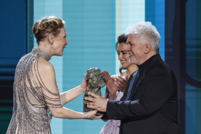 La actriz Cate Blanchett recibe el Goya Internacional.