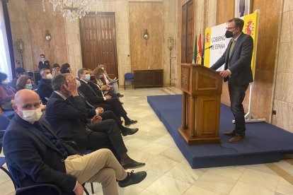 La Subdelegación del Gobierno acoge la presentación de los Planes de Sostenibilidad Turística en Destino.