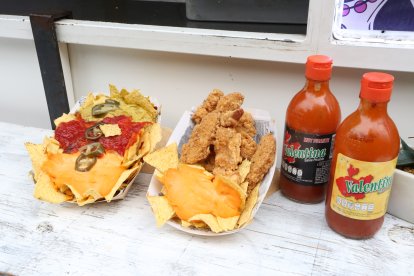 Salsas con su toque picante para aderezar los nachos o el pollo.