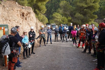 En esta primera jornada han participado miembros del Club Berjanatura y personal especializado.