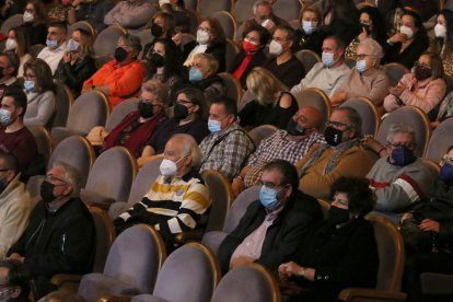 El público siguió todas las actuaciones y disfrutó con las mismas.